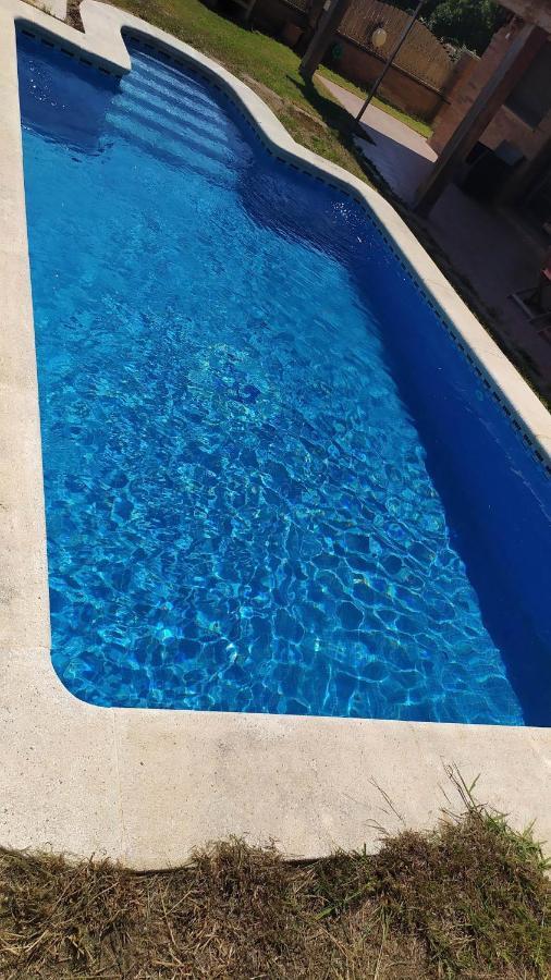 Chalet Moderno Con Piscina En Calafell Villa Buitenkant foto